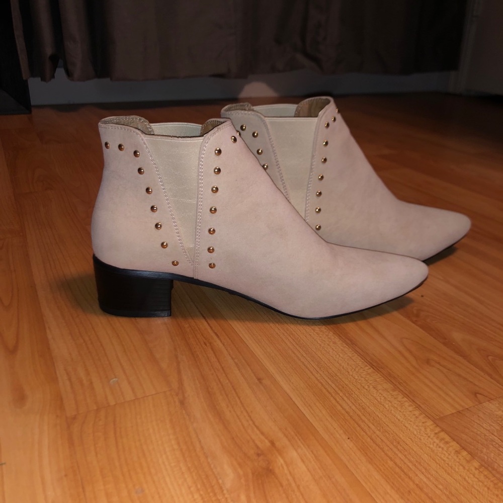 Seven7 booties
